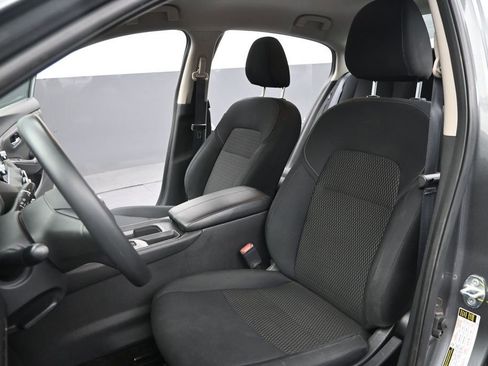 Used 2023 Nissan Sentra S FWD image 17