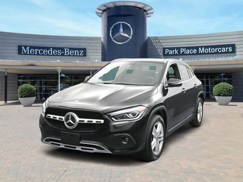 Certified 2021 Mercedes-Benz GLA 250 4MATIC image 3