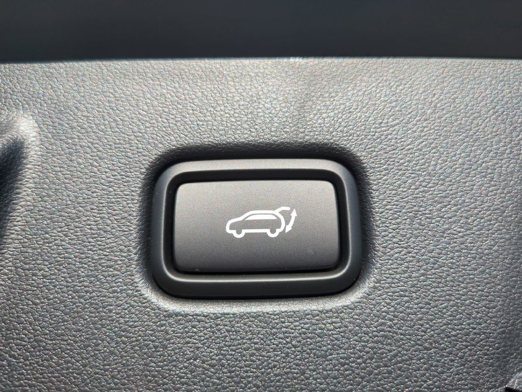 New 2026 Hyundai Tucson Limited FWD image 15