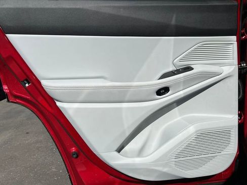 New 2026 Jeep Cherokee Laredo image 32