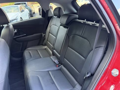 Certified 2022 Kia Niro EX Premium FWD image 27