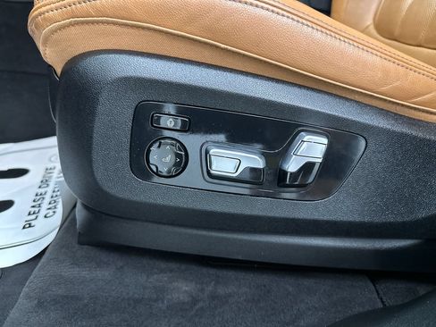 Used 2021 BMW X7 xDrive40i AWD/4WD image 10