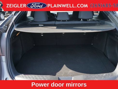 Used 2018 Toyota C-HR XLE FWD image 10