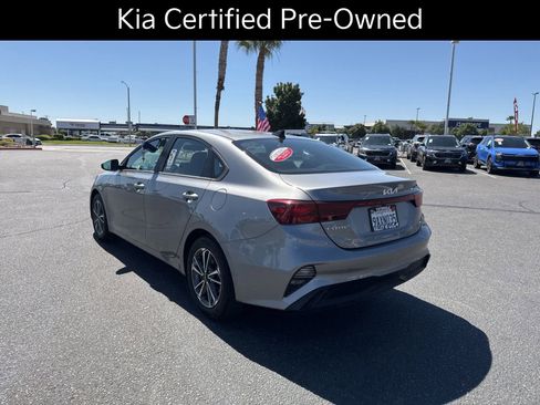 Certified 2022 Kia Forte LXS FWD image 10
