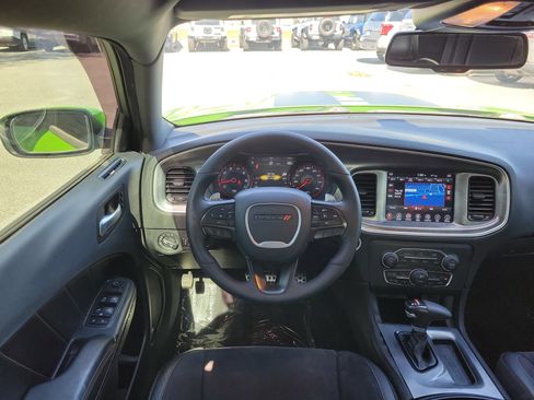 Used 2017 Dodge Charger R/T image 22