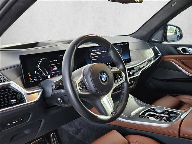 Used 2024 BMW X5 xDrive40i w/ M Sport Package AWD/4WD image 13