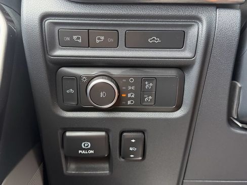 Used 2021 Ford F150 Lariat w/ Equipment Group 502A High AWD/4WD image 31