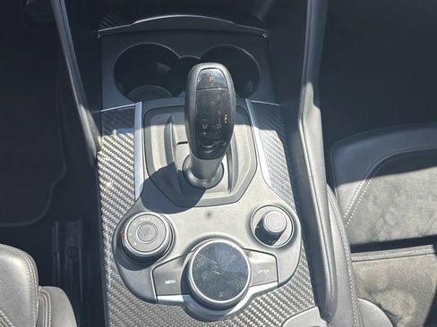 Used 2018 Alfa Romeo Giulia Quadrifoglio w/ Driver Assist Dynamic Package image 11