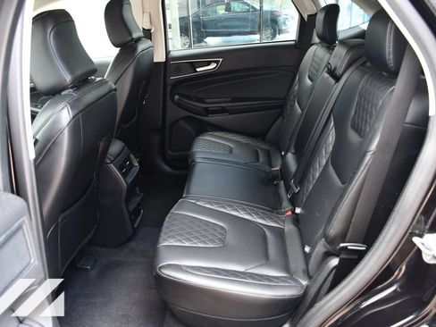 Used 2024 Ford Edge Titanium AWD/4WD image 24