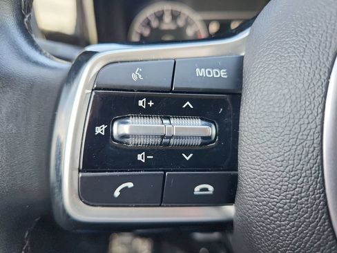 Used 2022 Kia Sorento S FWD image 30