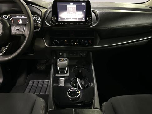 Used 2024 Nissan Rogue S image 15