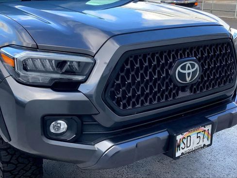 Used 2022 Toyota Tacoma Limited AWD/4WD image 33