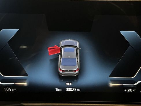 New 2025 BMW 330i xDrive Sedan w/ Convenience Package image 15