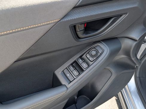 Used 2025 Subaru Crosstrek 2.5i Sport AWD/4WD image 25