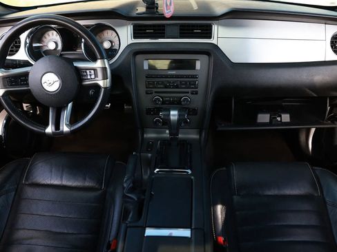 Used 2011 Ford Mustang Premium w/ 202A Rapid Spec Order Code RWD image 2