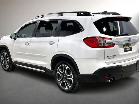 Used 2023 Subaru Ascent Touring image 4