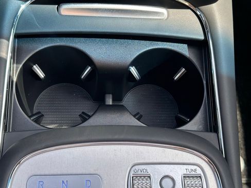 Used 2025 Genesis G90 3.5T image 34