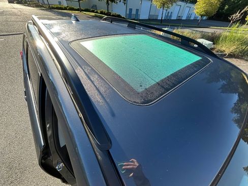 Used 2023 Subaru Forester Limited image 28