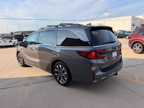 Certified 2026 Honda Odyssey Elite image 6