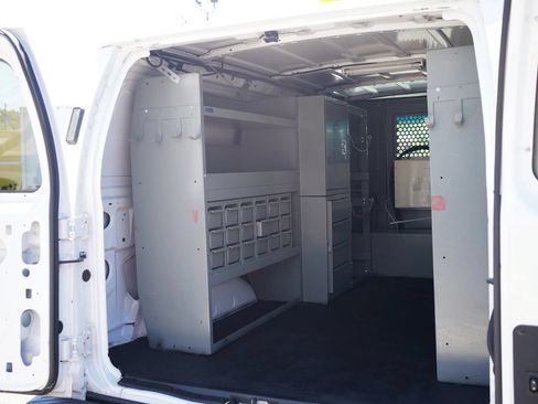 Used 2011 Ford E-250 and Econoline 250 w/ PWR Group RWD image 12
