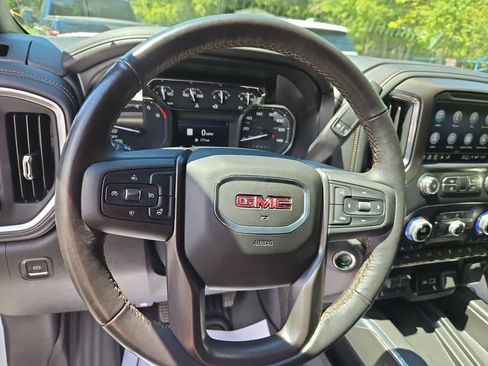 Used 2021 GMC Sierra 1500 AT4 w/ AT4 Value Package AWD/4WD image 13