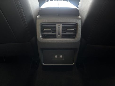Used 2026 Nissan Rogue SL FWD image 25