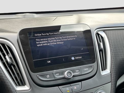 Used 2025 Chevrolet Malibu LS FWD image 13