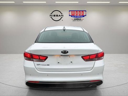 Used 2018 Kia Optima LX image 3