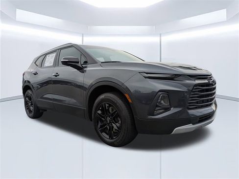 Used 2022 Chevrolet Blazer LT w/ Sound & Technology Package image 3
