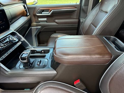 Used 2023 GMC Sierra 1500 Denali w/ Denali Reserve Package AWD/4WD image 19