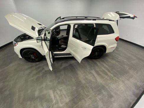 Used 2019 Mercedes-Benz GLS 63 AMG AMG GLS 63 4MATIC SUV w/ AMG Night Styling Package image 52