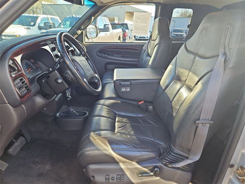 Used 2000 Dodge Ram 2500 Truck SLT image 12