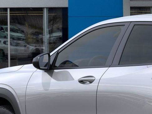 New 2026 Chevrolet Trax LS FWD image 12
