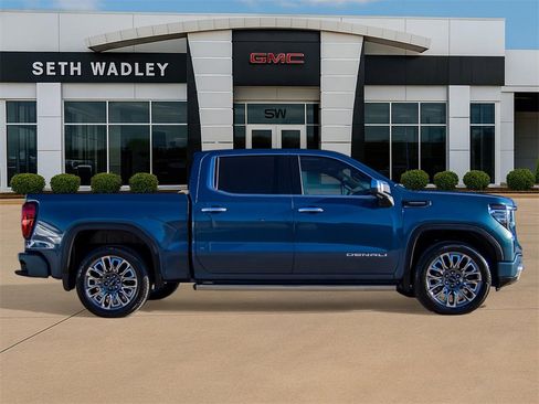 Used 2025 GMC Sierra 1500 Denali Ultimate image 8