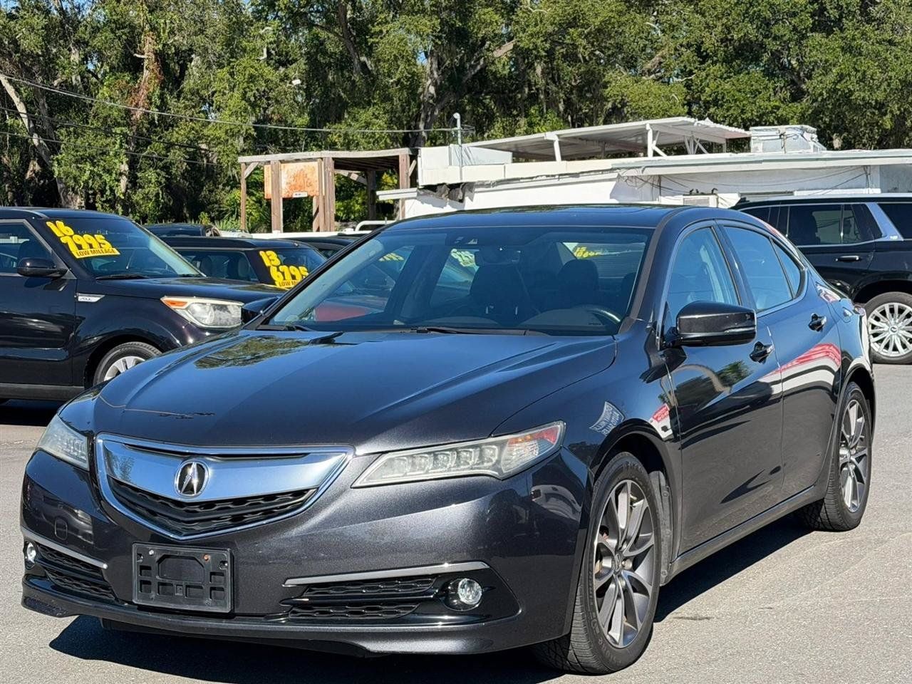Used 2016 Acura TLX w/ Technology Package FWD image 2