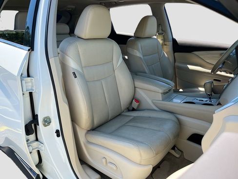 Used 2015 Nissan Murano Platinum AWD/4WD image 29