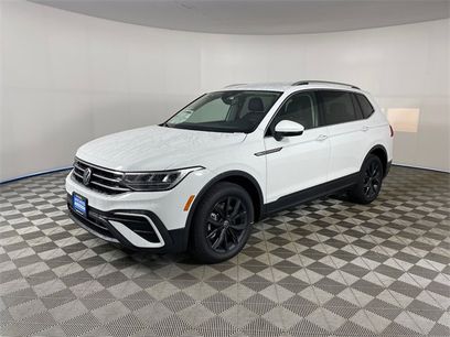 New 2024 Volkswagen Tiguan SE