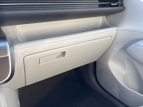 Used 2025 Hyundai Kona SEL FWD image 33