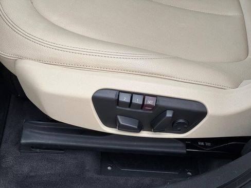 Used 2016 BMW X1 xDrive28i AWD/4WD image 9