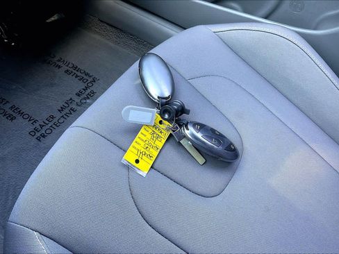 Certified 2025 Hyundai Elantra SEL FWD image 15