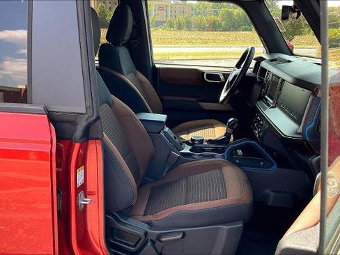 Certified 2022 Ford Bronco Outer Banks image 8