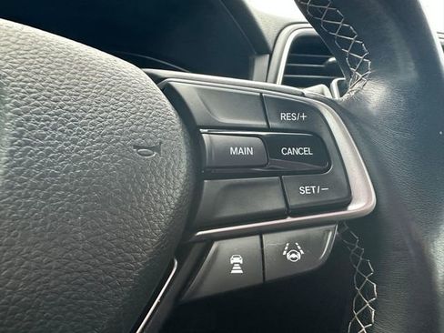 Used 2021 Honda Insight Touring image 17