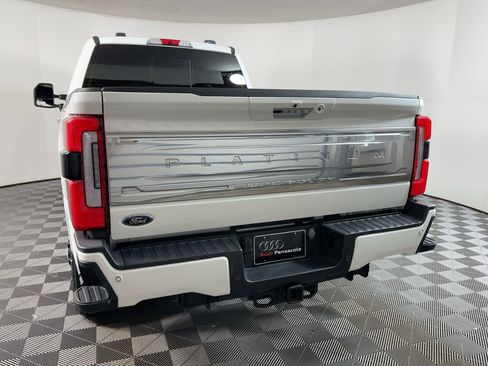 Used 2024 Ford F250 Platinum image 6