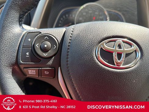 Used 2015 Toyota RAV4 Limited AWD/4WD image 23