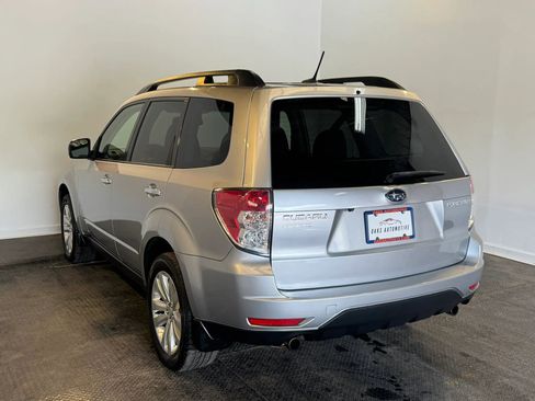 Used 2012 Subaru Forester 2.5X Limited AWD/4WD image 4