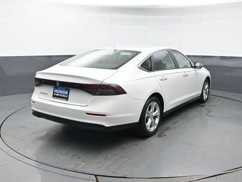 Used 2023 Honda Accord LX image 6