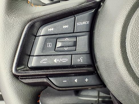 Certified 2025 Subaru Crosstrek 2.5i Limited w/ Crosstrek Mirror Package AWD/4WD image 18