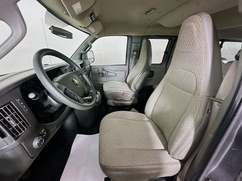 Used 2017 Chevrolet Express 2500 LT w/ LT Preferred Equipment Group image 19