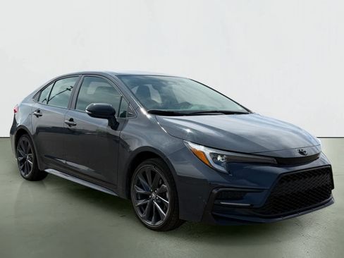 Used 2024 Toyota Corolla SE FWD image 6