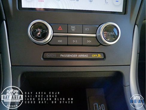 Used 2021 Ford Edge SEL image 17